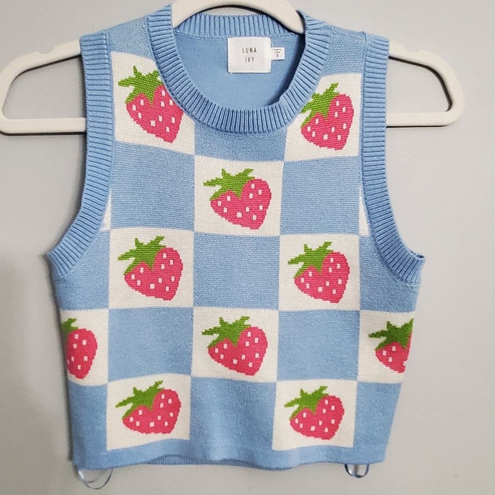 Luna Ivy Girls Kids Blue Strawberry Print Knit Vest Sz S Preppy Academia School
